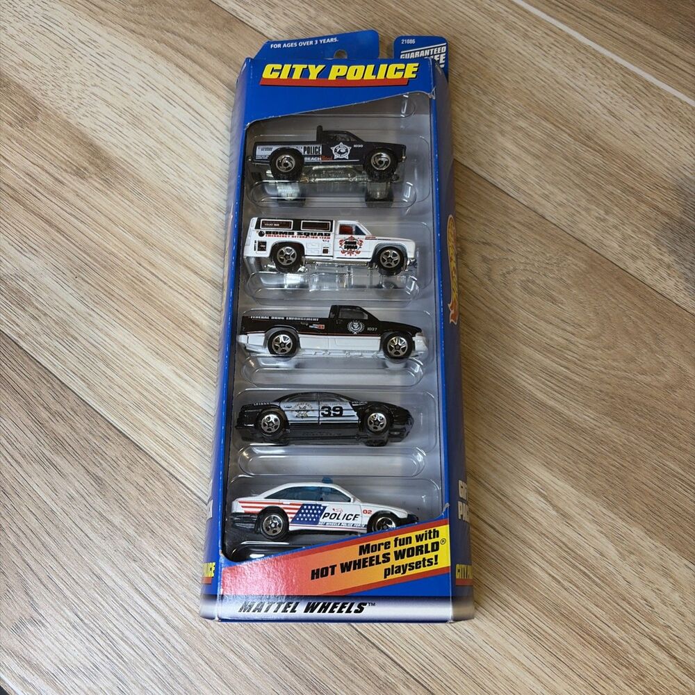 1998 Hot Wheels Diecast Gift Pack 21086 City Police Dodge GM Olds New In Box